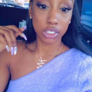 Meet your Posher, Kerinne